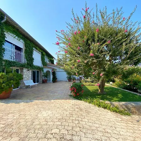 Villa Magnifique Propriete - Piscine - *