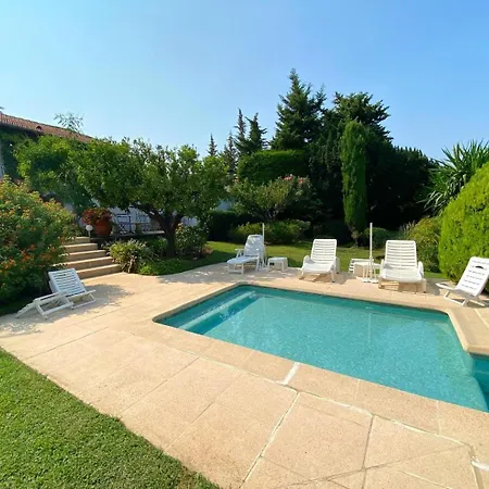 Magnifique Propriete - Piscine - Antibes